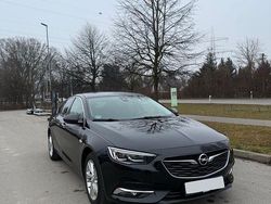 Schwarz Gebraucht 2017 Opel Insignia Business Limousine | 13.200 € (Fairer Preis)