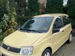 Gelb Gebraucht 2009 Fiat Panda Limousine | 1.800 € (Fairer Preis)
