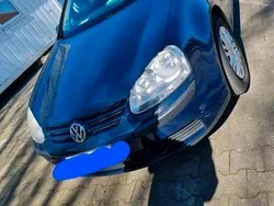 Blau Gebraucht 2005 VW Golf V Kleinwagen | 800 € (Guter Preis)