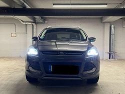 Grau Gebraucht 2016 Ford Kuga Titanium SUV | 12.900 € (Fairer Preis)