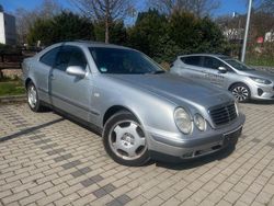 Grau Gebraucht 1999 Mercedes CLK200 Avantgarde Coupé | 2.990 € (Guter Preis)