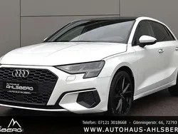 Gletscherweiß Gebraucht 2021 Audi A3 Sportback S-Line Kombi | 28.600 € (Fairer Preis)