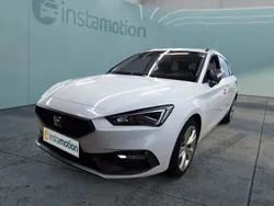 Weiß Gebraucht 2024 Seat Leon FR Van / Kleinbus | 26.929 € (Fairer Preis)
