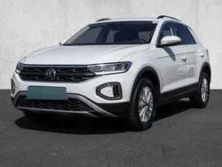 Weiss Gebraucht 2024 VW T-Roc Life SUV | 23.849 € (Fairer Preis)