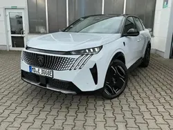 Okenit weiss metallic Gebraucht 2024 Peugeot e-3008 GT SUV | 49.900 € (Etwas zu teuer)