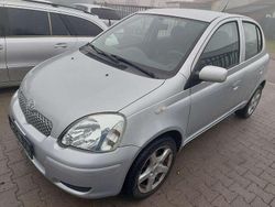 Super red 5 Gebraucht 2006 Toyota Yaris Kleinwagen | 1.985 € (Fairer Preis)