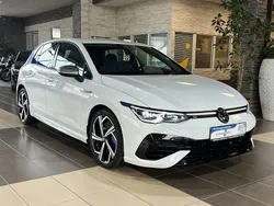 Weiß pure white Gebraucht 2022 VW Golf VIII R Limousine | 35.350 € (Guter Preis)