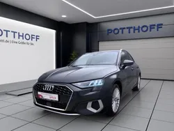 Grau Gebraucht 2024 Audi A3 Advanced | 28.750 € (Guter Preis)