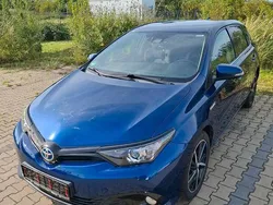Blau Gebraucht 2018 Toyota Auris Executive Limousine | 14.199 € (Guter Preis)