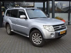Silber Gebraucht 2007 Mitsubishi Pajero SUV | 7.254 €