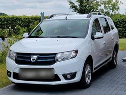 Weiß Gebraucht 2014 Dacia Logan MCV Kombi | 5.000 € (Etwas zu teuer)