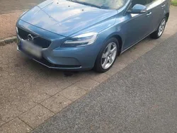 Blau Gebraucht 2016 Volvo V40 Kombi | 8.000 € (Guter Preis)