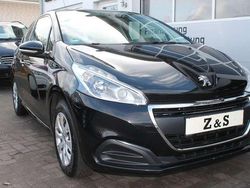 Schwarz Gebraucht 2016 Peugeot 208 Active Kleinwagen | 3.650 € (Guter Preis)