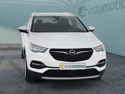 Weiß Gebraucht 2021 Opel Grandland X Elegance SUV | 20.570 € (Fairer Preis)