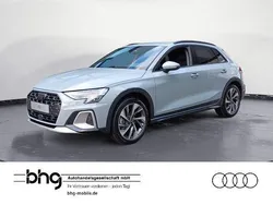 Pfeilgrau perleffekt Gebraucht 2025 Audi A3 Ambiente Limousine | 32.900 € (Superpreis)