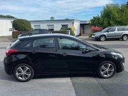 Schwarz Gebraucht 2012 Hyundai i30 Classic Limousine | 4.800 € (Etwas zu teuer)