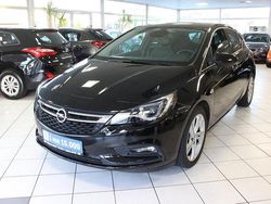 Onyx schwarz Gebraucht 2019 Opel Astra Innovation Limousine | 15.500 € (Etwas zu teuer)