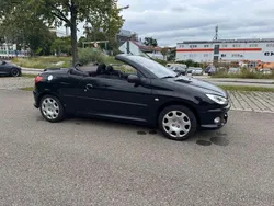 Schwarz Gebraucht 2005 Peugeot 206 CC Filou Cabrio | 2.950 € (Etwas zu teuer)