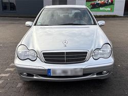 Silber Gebraucht 2002 Mercedes C180 Classic Limousine | 4.000 € (Fairer Preis)