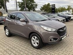 Grau Gebraucht 2012 Hyundai ix35 Style SUV | 11.480 € (Fairer Preis)