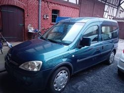 Grün Gebraucht 2007 Opel Combo Kombi | 3.700 € (Fairer Preis)