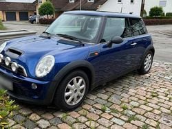 Blau Gebraucht 2002 Mini ONE Kleinwagen | 2.000 € (Fairer Preis)