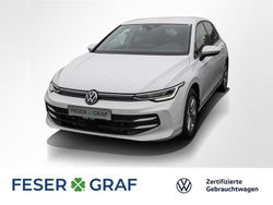 Pure white Gebraucht 2024 VW Golf VIII Life Limousine | 22.212 € (Guter Preis)