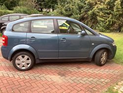 Blau Gebraucht 2000 Audi A2 Kleinwagen | 2.500 € (Etwas zu teuer)