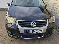 Schwarz Gebraucht 2009 VW Touran Cross Van / Kleinbus | 5.999 € (Fairer Preis)