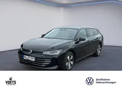 Grenadillschwarz metallic Gebraucht 2025 VW Passat Business Kombi | 39.988 € (Fairer Preis)