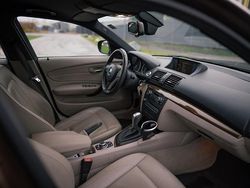 Braun Gebraucht 2011 BMW 118 Kleinwagen | 5.350 € (Guter Preis)