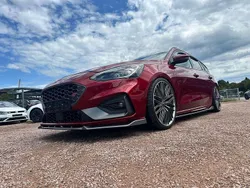 Rubyrot metallic Gebraucht 2019 Ford Focus Performance Edition Kombi | 23.950 € (Teuer)