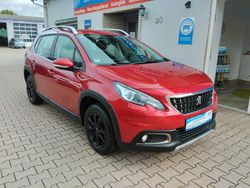 Rot Gebraucht 2016 Peugeot 2008 Allure SUV | 6.999 € (Etwas zu teuer)