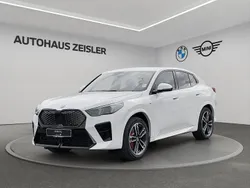 Weiß Neu 2025 BMW iX2 M Sport SUV | 55.750 € (Guter Preis)