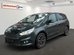 Grün Gebraucht 2016 Ford S-MAX S Van / Kleinbus | 7.199 € (Superpreis)
