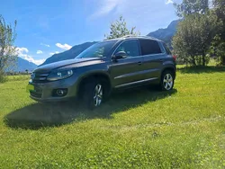 Grün Gebraucht 2016 VW Tiguan LOUNGE SUV | 15.850 € (Etwas zu teuer)