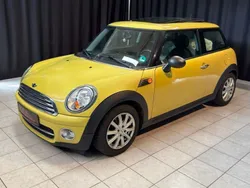 Gelb Gebraucht 2010 Mini One D Kleinwagen | 3.999 € (Guter Preis)