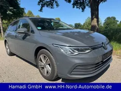 Grau Gebraucht 2021 VW Golf VIII Life Kombi | 16.890 € (Fairer Preis)
