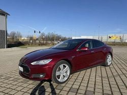 Rot Gebraucht 2013 Tesla Model S Kleinwagen | 12.499 € (Superpreis)