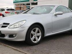 Iridiumsilber metalliclack Gebraucht 2005 Mercedes SLK200 Cabrio | 11.490 €