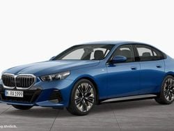 Blau Gebraucht 2024 BMW 520 Comfort Edition Limousine | 52.900 € (Superpreis)