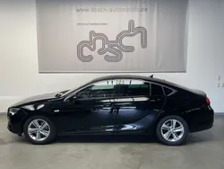 Diamant schwarz/karbon schwarz Gebraucht 2022 Opel Insignia Business Limousine | 15.890 € (Etwas zu teuer)