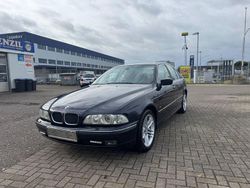 Blau Gebraucht 1998 BMW 523 Limousine | 7.900 €