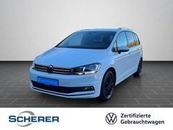 Pure white Gebraucht 2024 VW Touran Move Van / Kleinbus | 33.900 € (Guter Preis)
