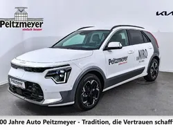 Weiß Gebraucht 2024 Kia e-Niro Inspiration SUV | 38.990 € (Teuer)