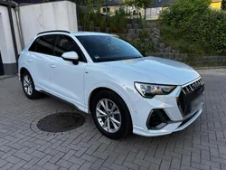 Weiß Gebraucht 2020 Audi Q3 S-Line SUV | 29.999 € (Guter Preis)