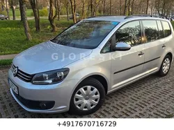 Silber Gebraucht 2011 VW Touran Trendline Van / Kleinbus | 4.999 € (Fairer Preis)