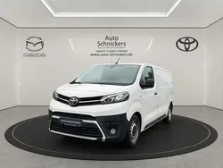 Schaumweiß Gebraucht 2018 Toyota Proace Van | 8.250 €