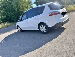 Weiß Gebraucht 2010 Ford S-MAX Titanium Van / Kleinbus | 4.300 € (Fairer Preis)