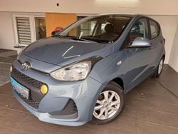 Grau Gebraucht 2016 Hyundai i10 Kleinwagen | 7.499 € (Fairer Preis)